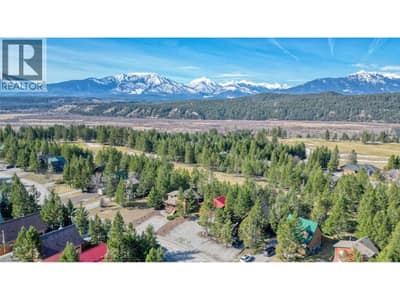 7491 Pine Cone Lane, Radium Hot Springs