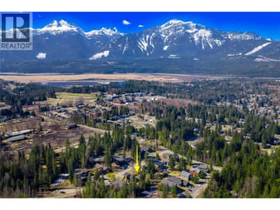2070 Mountain Gate Road, Revelstoke