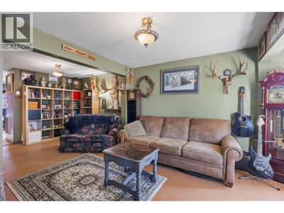 2287 Granite Avenue, Merritt