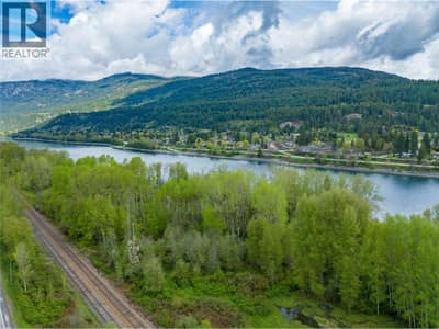 1601 ARROW LAKES Drive, Castlegar
