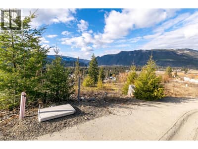 274 Bayview Drive, Sicamous