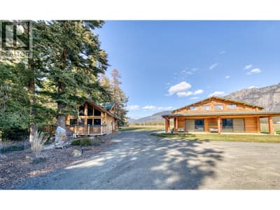 819 & 822 Sinclair Road, Creston