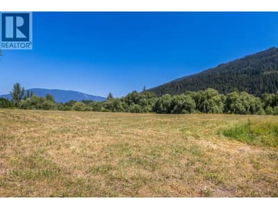 4080 50 Street NE, Salmon Arm