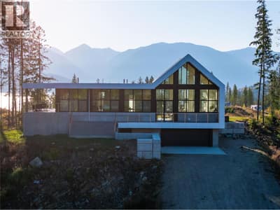 1950 Sidmouth Road, Revelstoke