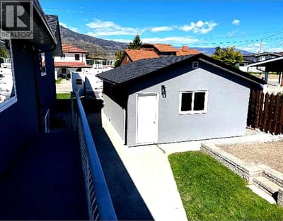9106 Hummingbird Lane, Osoyoos