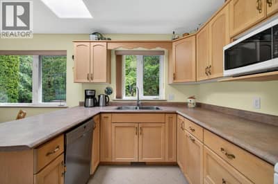 416 27 Street SE, Salmon Arm