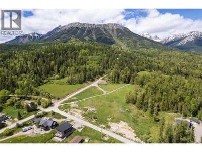1683 Mcleod Avenue, Fernie
