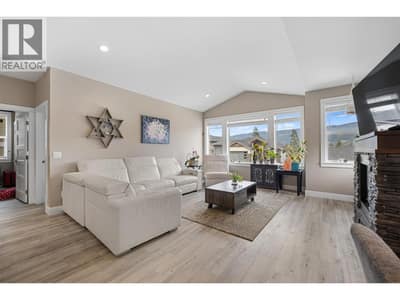 13272 Shoreline Drive, Lake Country