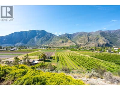 101 2nd Avenue, Keremeos
