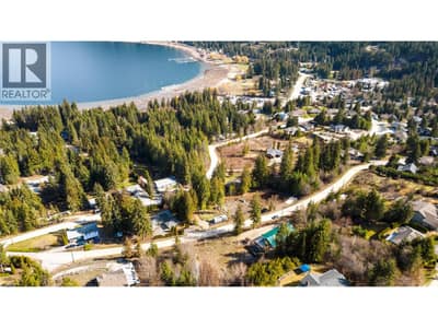 2622 Woodland Place, Blind Bay