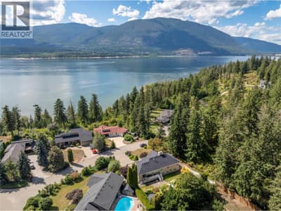 5231 11 Street NE, Salmon Arm