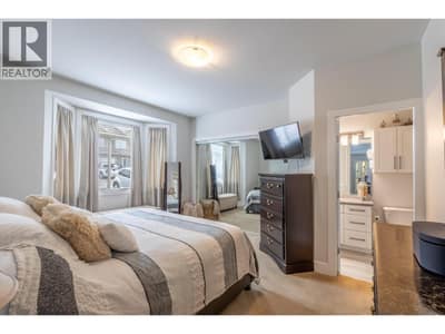 8738 PALMER Place, Summerland