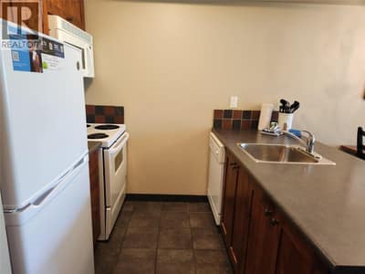 2070 Summit Drive Unit# 305, Panorama