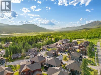 7307 PROSPECTOR Avenue Unit# 202, Radium Hot Springs