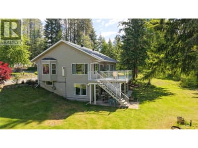 2693 Osachoff Road, South Slocan