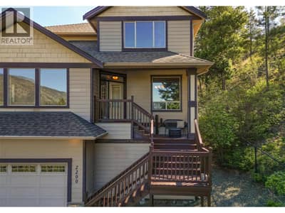 2200 Sunview Drive, West Kelowna
