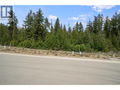 4251 69 Avenue NE, Salmon Arm