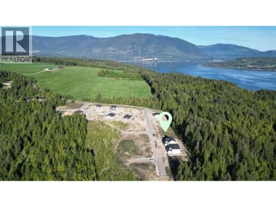 4301 69 Avenue NE, Salmon Arm