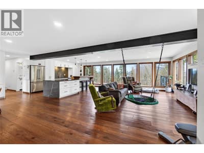1040 Old Auto Road SE, Salmon Arm