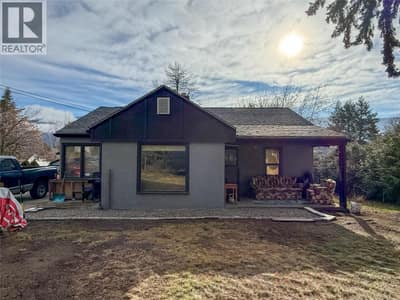 2533 Columbia Avenue, Castlegar