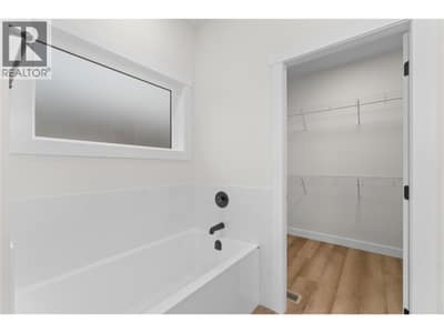 231 20 Street NE Unit# 10, Salmon Arm