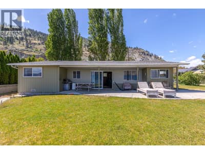 475 North Beach Road, Summerland