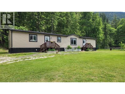 3015 6 Highway, Nakusp