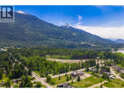 2006 Lanzo Lane, Revelstoke