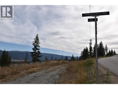 231 Crooked Pine Road, Enderby
