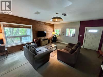 408 Third Street W, Revelstoke