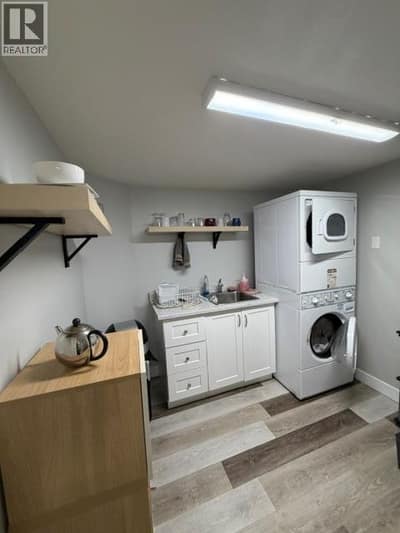 shared laundry/coffee room