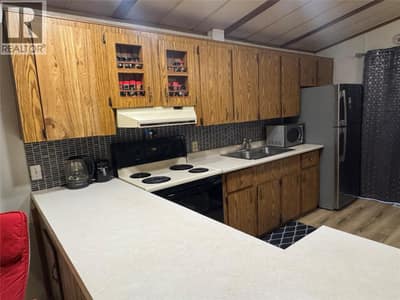 746 Thompson Avenue Unit# 3, Chase