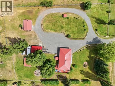 3191 Yellowhead Highway S, Barriere