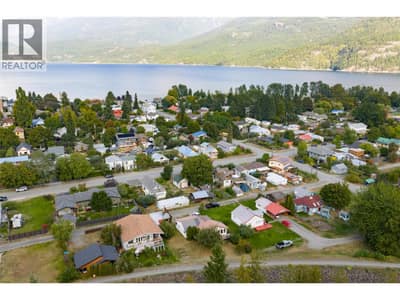 320 RIVER Lane, Kaslo