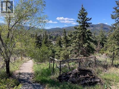 10608 Cedar Avenue, Summerland