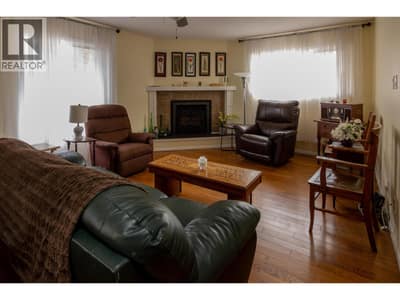 2455 5TH Avenue NE, Salmon Arm