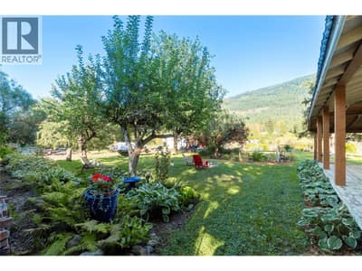 3590 50 Street NE, Salmon Arm