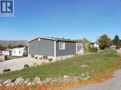 Corner view with driveway