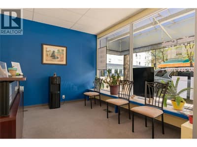 1410 Bay Avenue, Trail