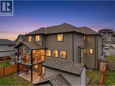 1716 FOXTAIL Drive, Kamloops