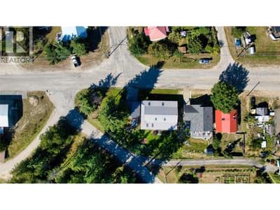 301 Fowler Street, Riondel