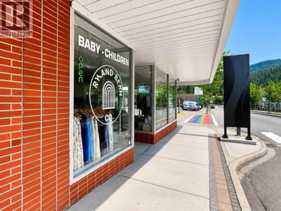 1127 4TH Street, Castlegar