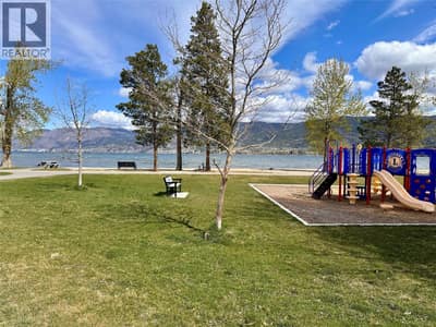 1732 TREFFRY Place, Summerland