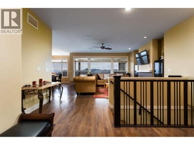 833 McCurdy Road E, Kelowna
