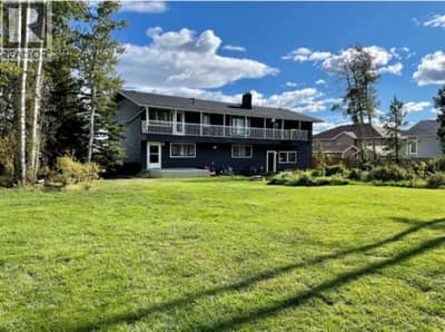 5304 Elevator Road, Pouce Coupe