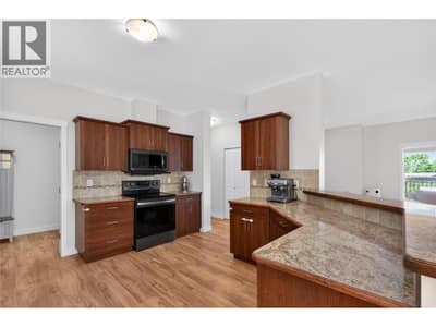 129 Birch Avenue, Kaleden