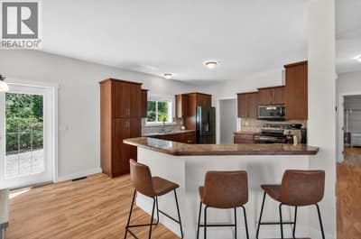 129 Birch Avenue, Kaleden