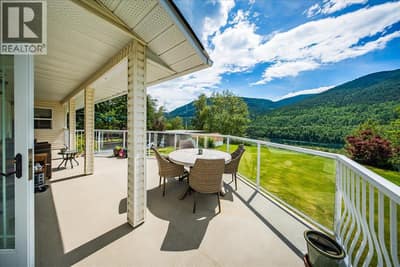 412 14th Avenue, Genelle