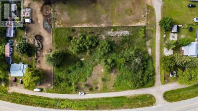 6410 3 Highway, Salmo