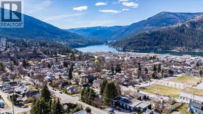 605 & 607 Gore Street, Nelson